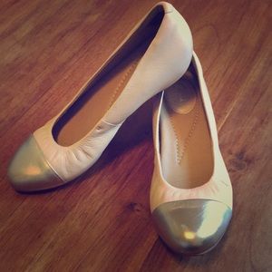 Clark’s Artisan Nude Ballet Flats “Alitay Susan”
